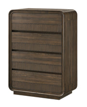 Kinkaid Chest