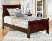 Alisdair Twin Sleigh Bed with Mirrored Dresser, Chest and Nightstand