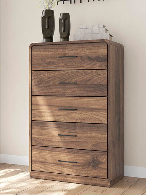 Hollinaze Five Drawer Chest