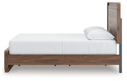 Hollinaze Queen Panel Bed