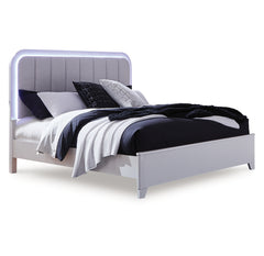 Frostlyn Queen Upholstered Panel Bed