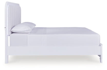 Frostlyn King Upholstered Panel Bed