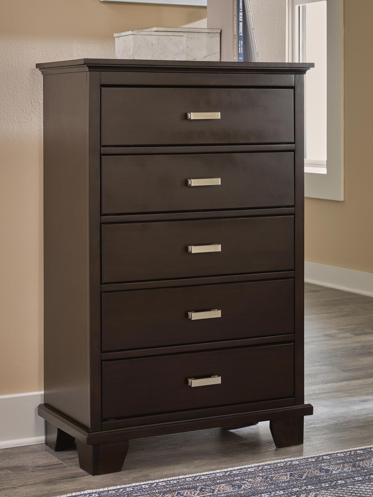 Covetown Queen Panel Bed, Dresser, Mirror, Chest and Nightstand