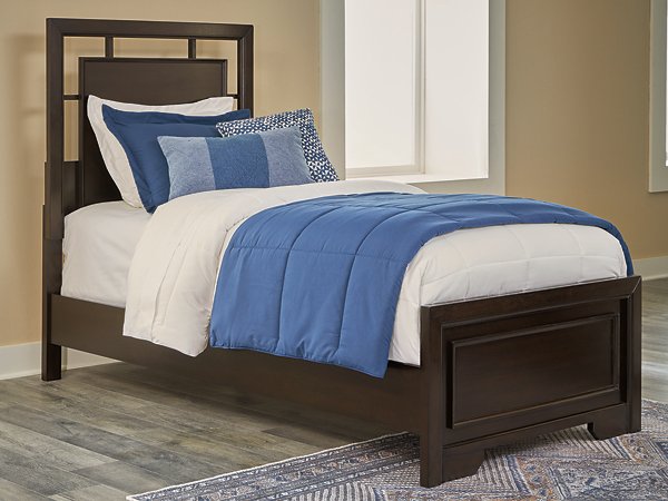 Covetown Bed