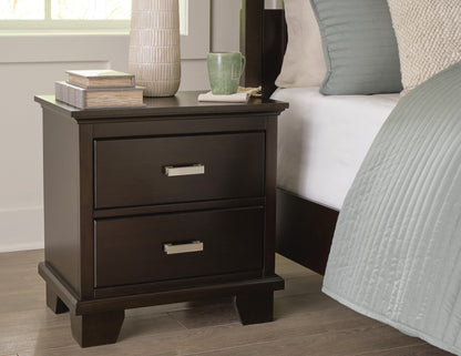 Covetown Queen Panel Bed, Dresser, Mirror, Chest and Nightstand