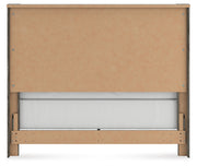 Frandern Queen Panel Bed
