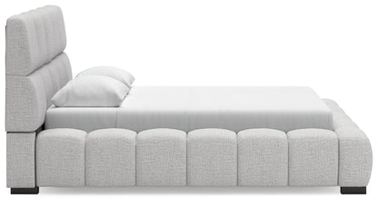 Greendusk Queen Upholstered Bed
