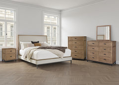 Tomtyn Queen Upholstered Bed