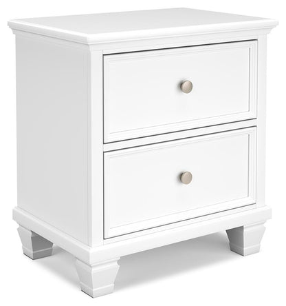 Fortman King Panel Bed with Mirrored Dresser and Nightstand