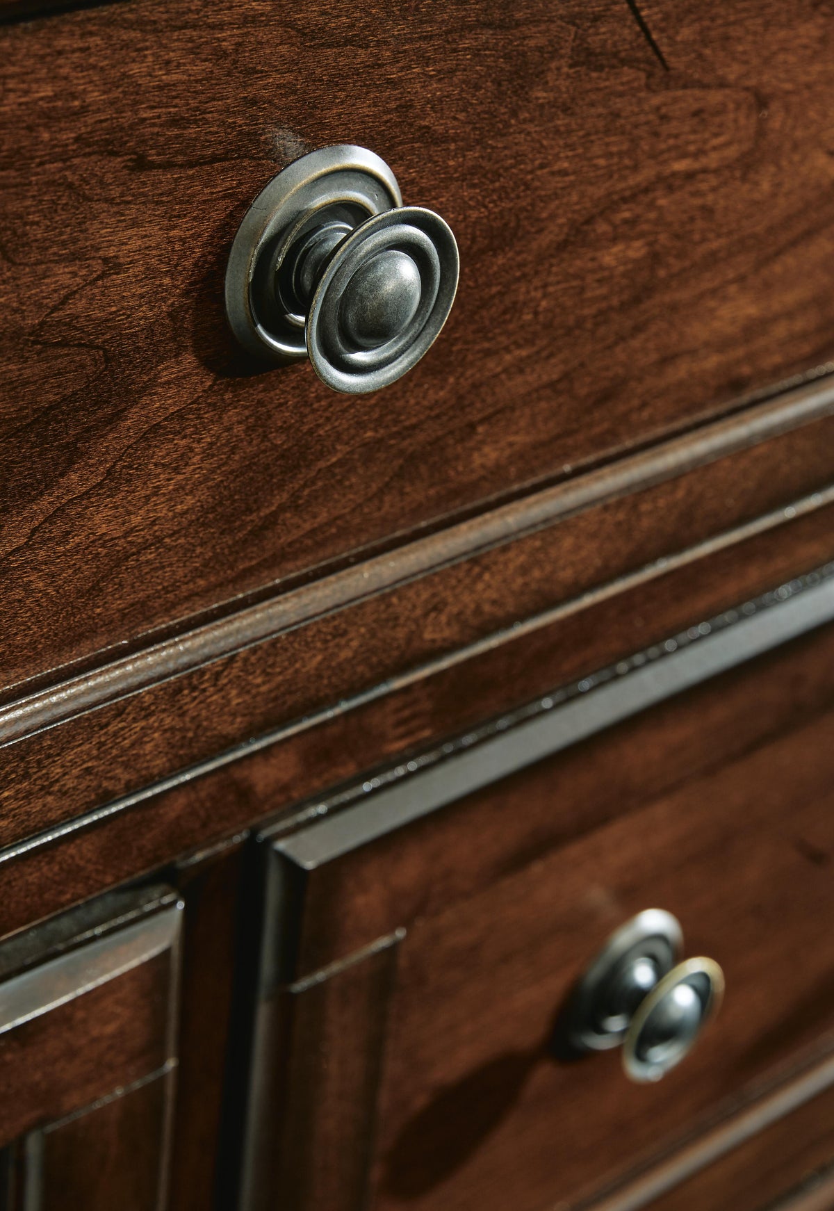 Porter King Panel Bed with Mirrored Dresser, Chest and Nightstand