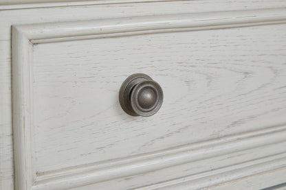Robbinsdale Dresser