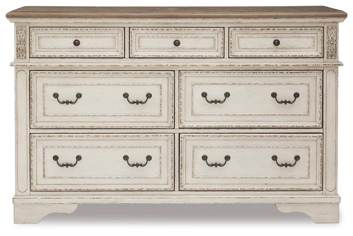 Realyn King Storage Bed, Dresser, Chest and 2 Nightstands