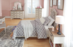 Realyn Twin UPH Panel Headboard
