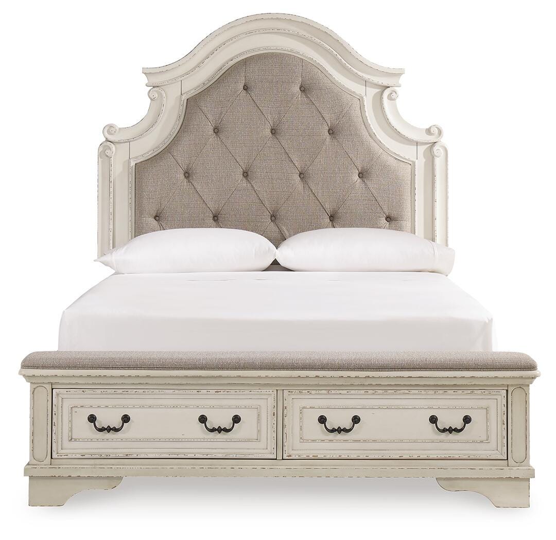 Realyn Queen Panel Bed, Dresser, Mirror and 2 Nightstands