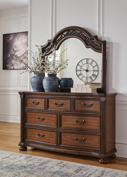 Lavinton King 4PC Bedroom Set