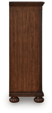 Lavinton Queen Poster Bed, Dresser, Mirror, Chest and Nightstand