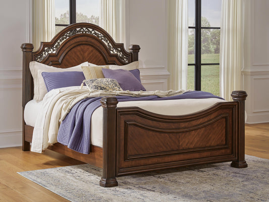 Lavinton Queen Poster Bed