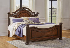 Lavinton California King Poster Bed