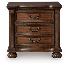 Lavinton Queen Poster Bed, Dresser, Mirror, Chest and Nightstand