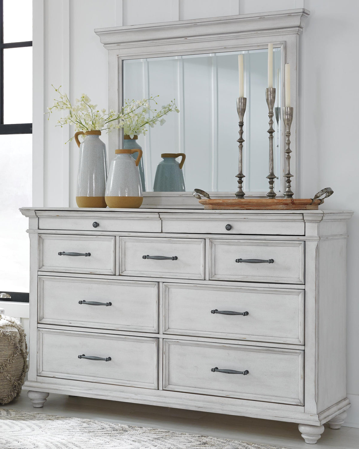 Kanwyn Queen Panel Bed, Dresser and Mirror