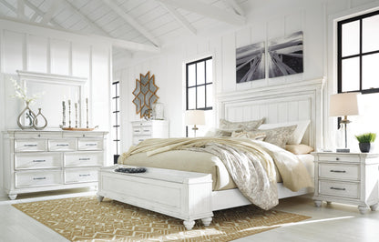 Kanwyn Queen Panel Bed with Storage Bench