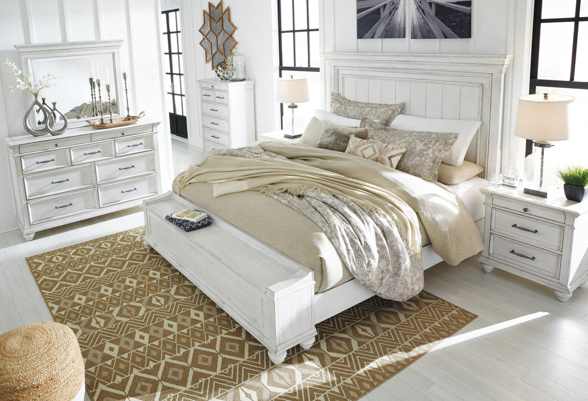 Kanwyn Queen Panel Bed with Storage Bench