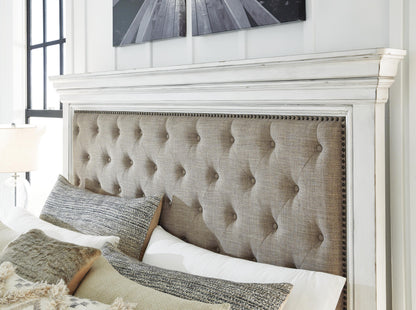 Kanwyn Queen Panel Bed