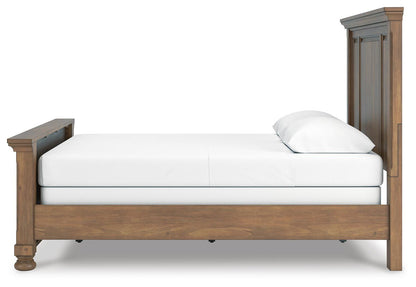 Vandenmore Queen Panel Bed