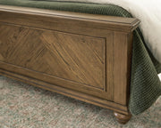 Waynely King Panel Bed