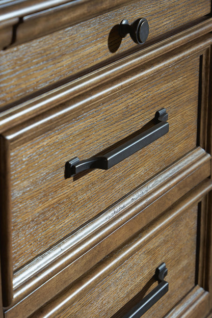 Waynely Dresser