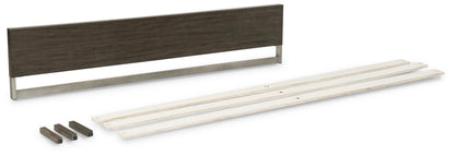 Arkenton California King Panel Bed with Mirrored Dresser