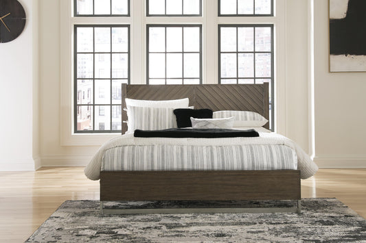 Arkenton King Panel Bed