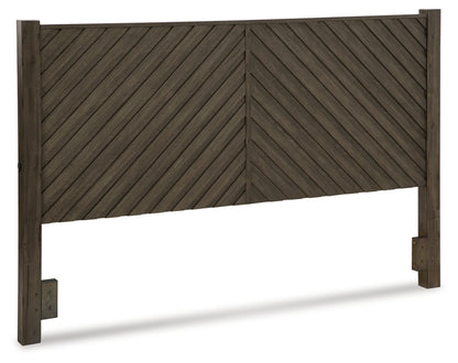 Arkenton California King Panel Bed with Mirrored Dresser