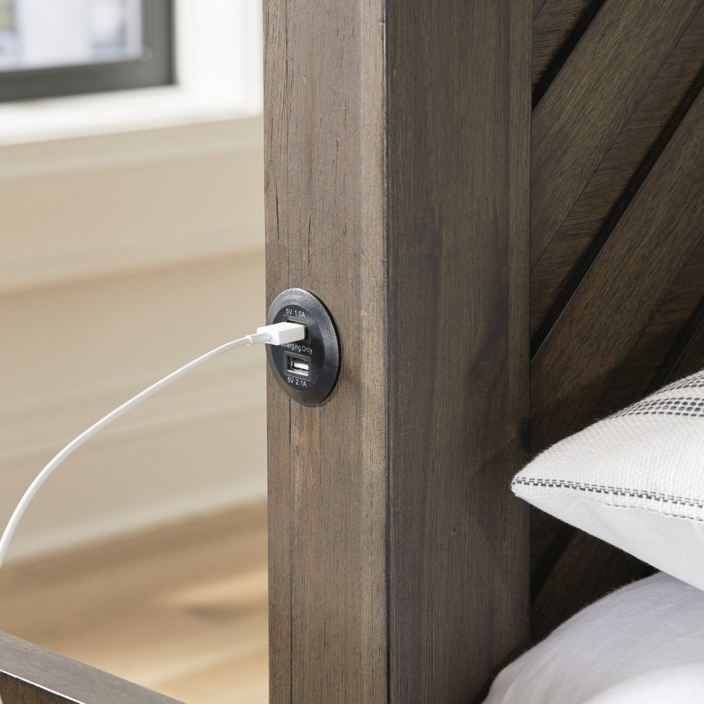 Arkenton King Panel Bed