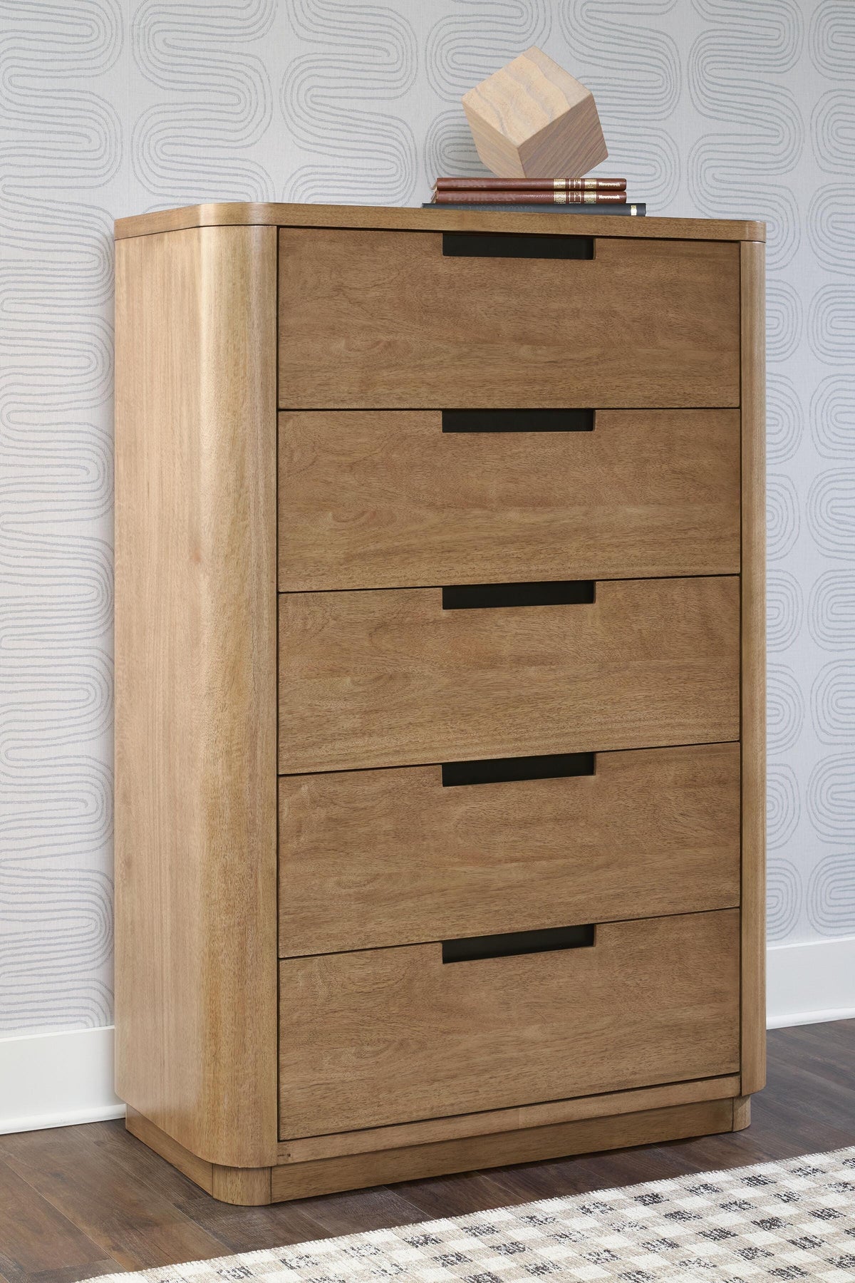 Cladian Chest of Drawers