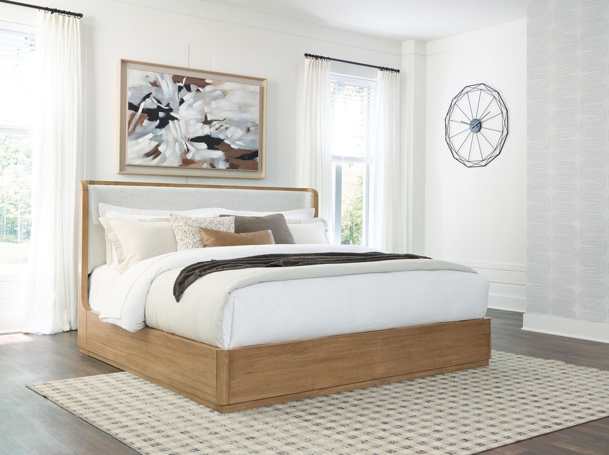 Cladian King Upholstered Bed