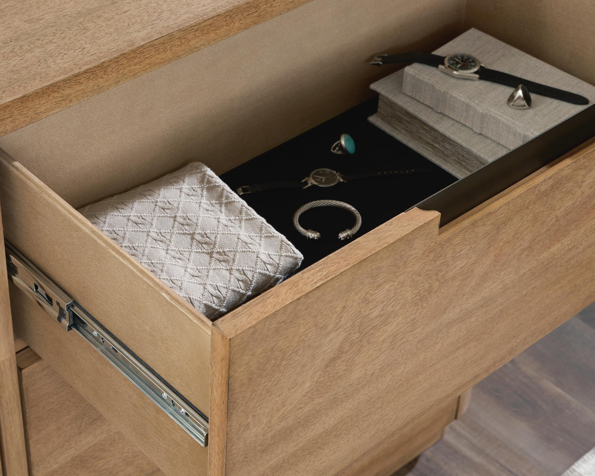 Cladian Chest of Drawers
