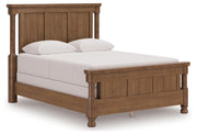 Rowlenstown Queen Poster Bed with Mirrored Dresser