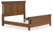 Chadworth California King Poster Bed