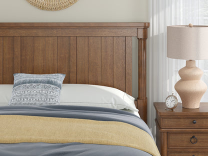 Chadworth California King Poster Bed