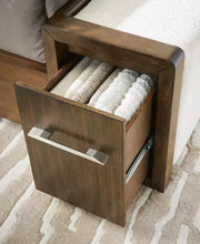 cama con almacenamiento Marxmore King Upholstered