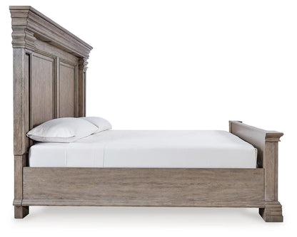 Blairhurst King Panel Bed with Mirrored Dresser and Nightstand