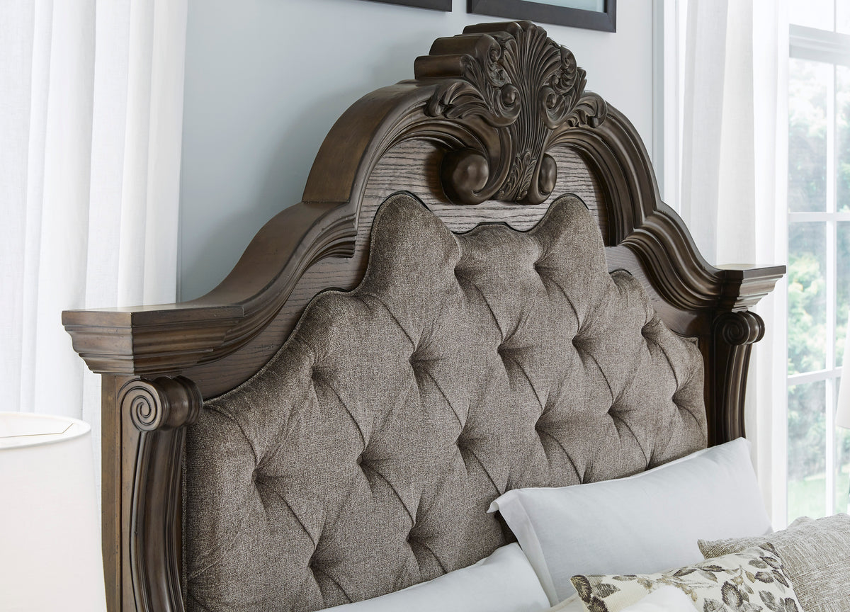 Maylee Queen Upholstered Bedroom Set with 2 Nightstands