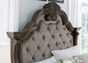 Maylee Queen Upholstered Bedroom Set with 2 Nightstands