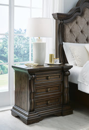 Maylee 4PC Queen Bedroom Set