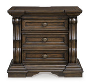 Maylee Queen Upholstered Bedroom Set with 2 Nightstands
