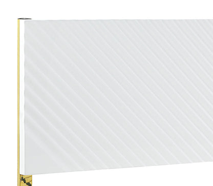 Gaines Eastern King Bed