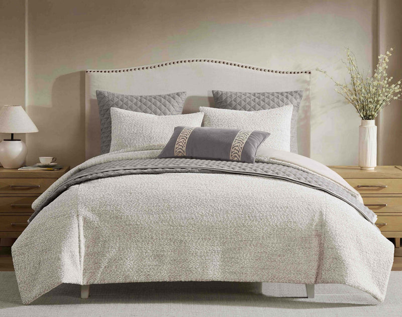 Briar Comforter Set