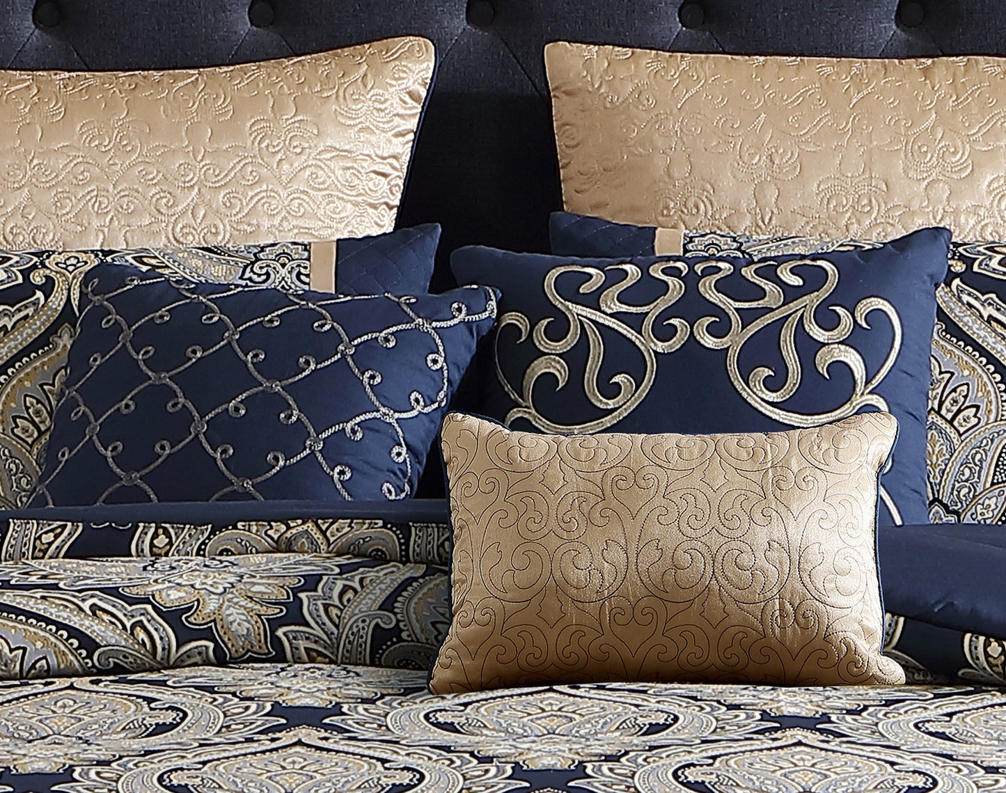 Bevan 10PC Comforter Set Navy