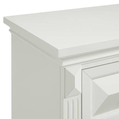 Bridgestone King 4PC Bedroom Set with 2 Nightstands & Chest in Antique White
